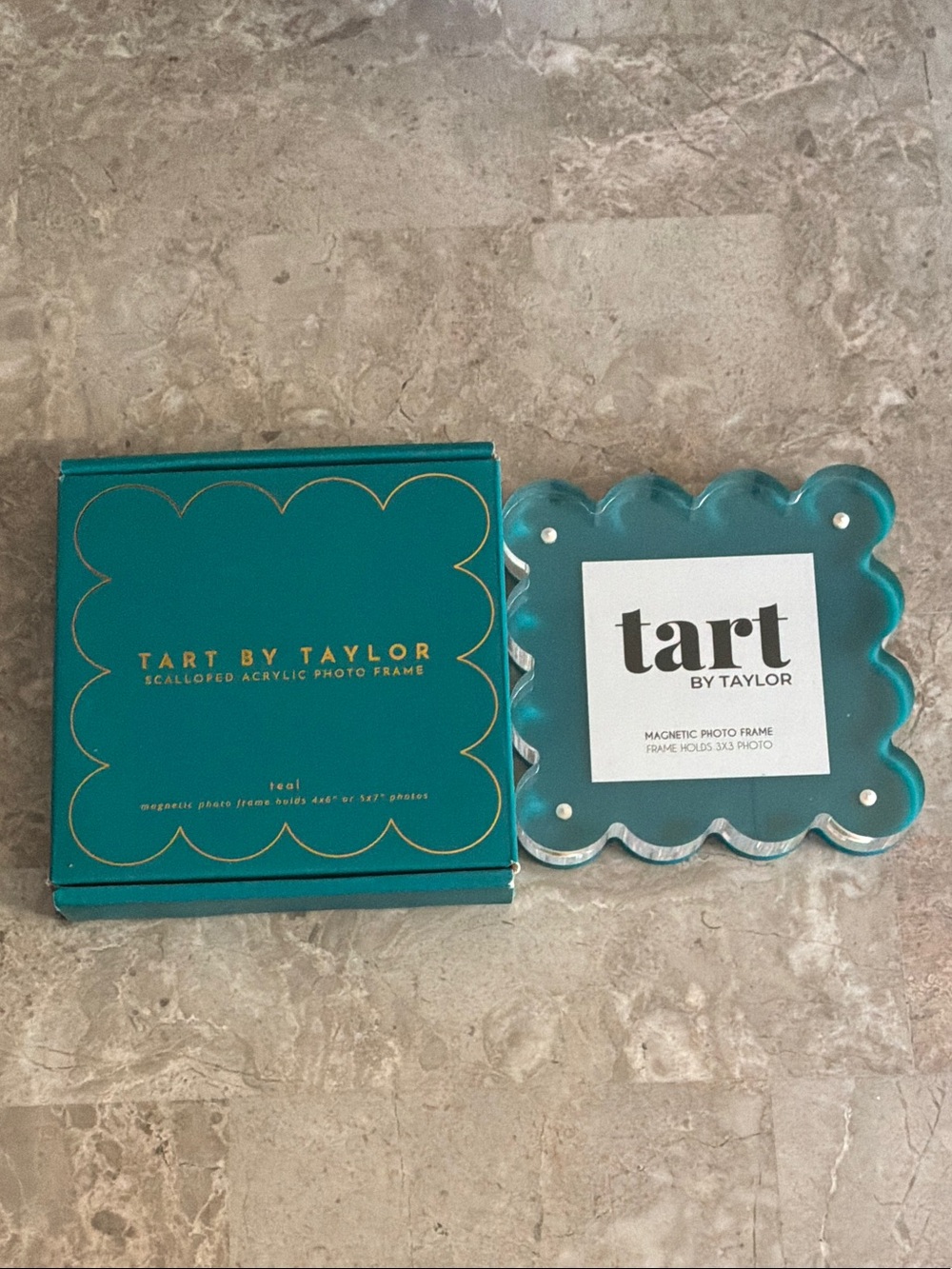 TART BY TAYLOR  Scalloped Acrylic Photo Frame 3” x 3”